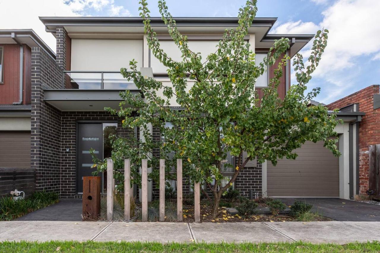 Villa Primrose - Chic Mid-Century Style In Brunswick à Ville de Ville de Melbourne Extérieur photo